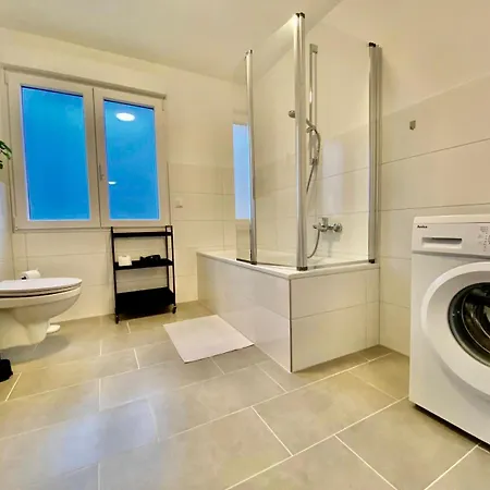 Apartment Xxl Monteure I Teams I 1,20 Betten I P I Zentral I Komfort Duisburg